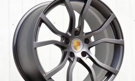 Porsche 全客製化鍛造單片式輪圈