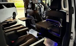 V220d 手動小桌板